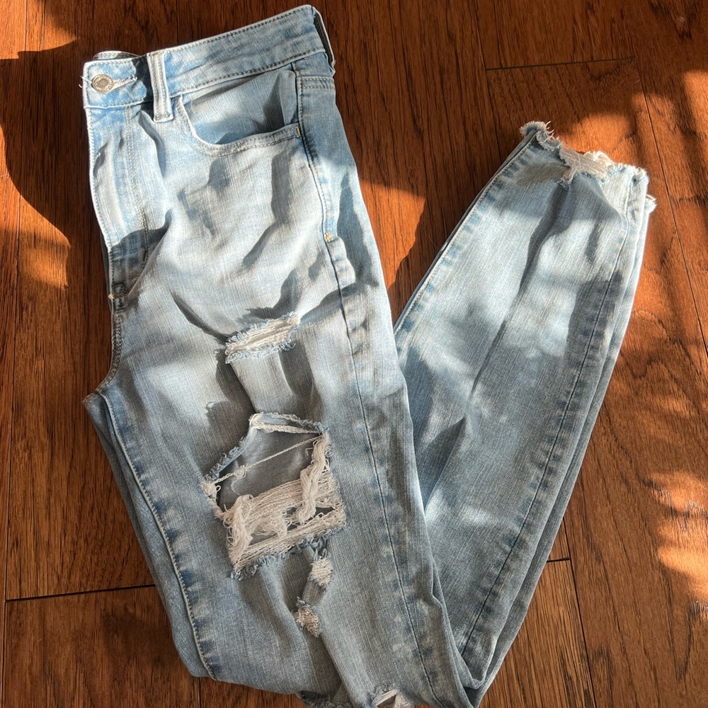 American Eagle Ripped Jeggings